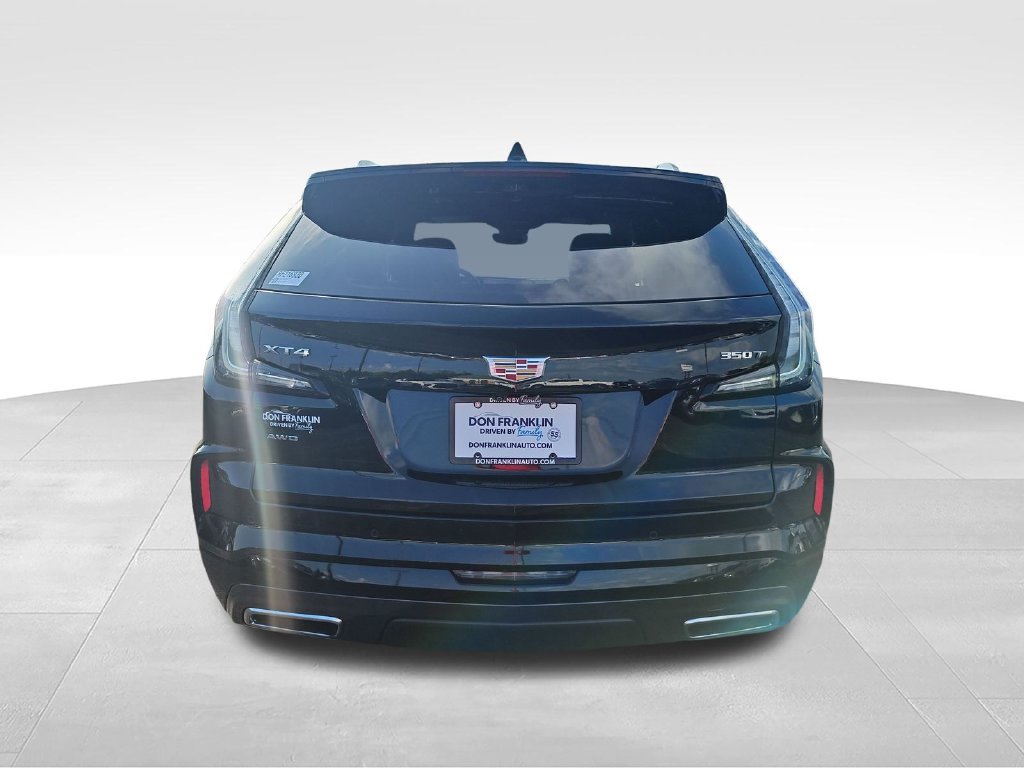 Used 2024 Cadillac XT4 Sport w/ Technology Package AWD/4WD image 5
