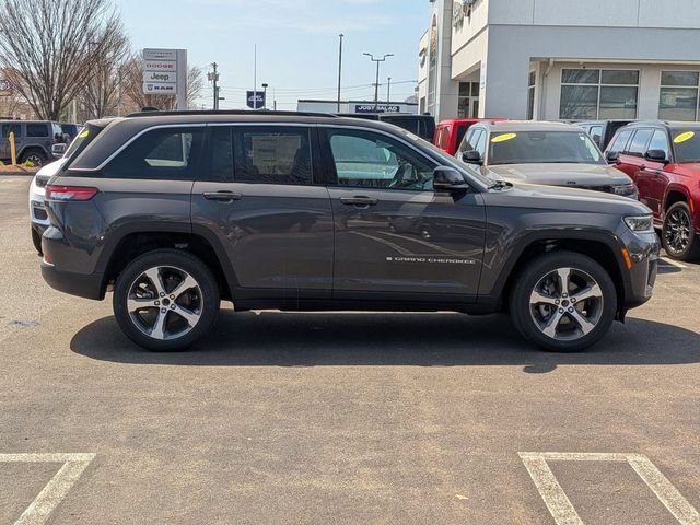 New 2026 Jeep Grand Cherokee Limited AWD/4WD image 2