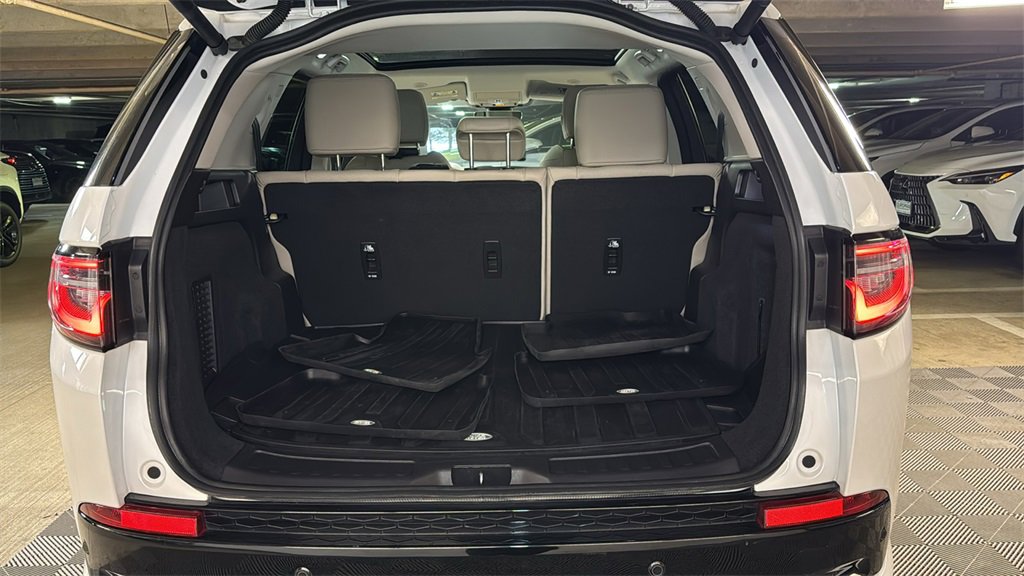 Used 2024 Land Rover Discovery Sport S image 15