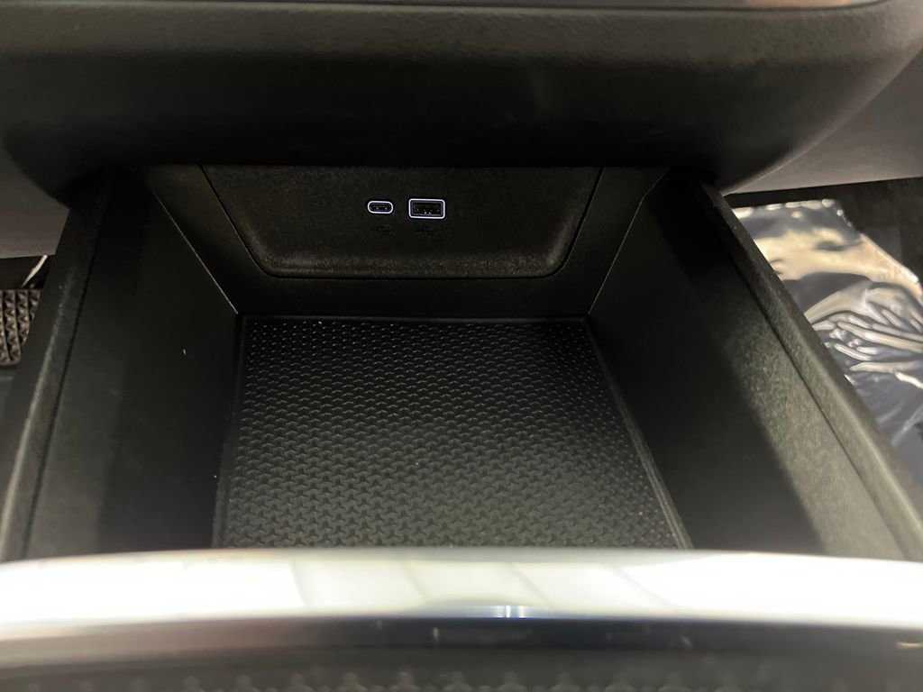 Used 2025 Chevrolet Equinox LT image 43