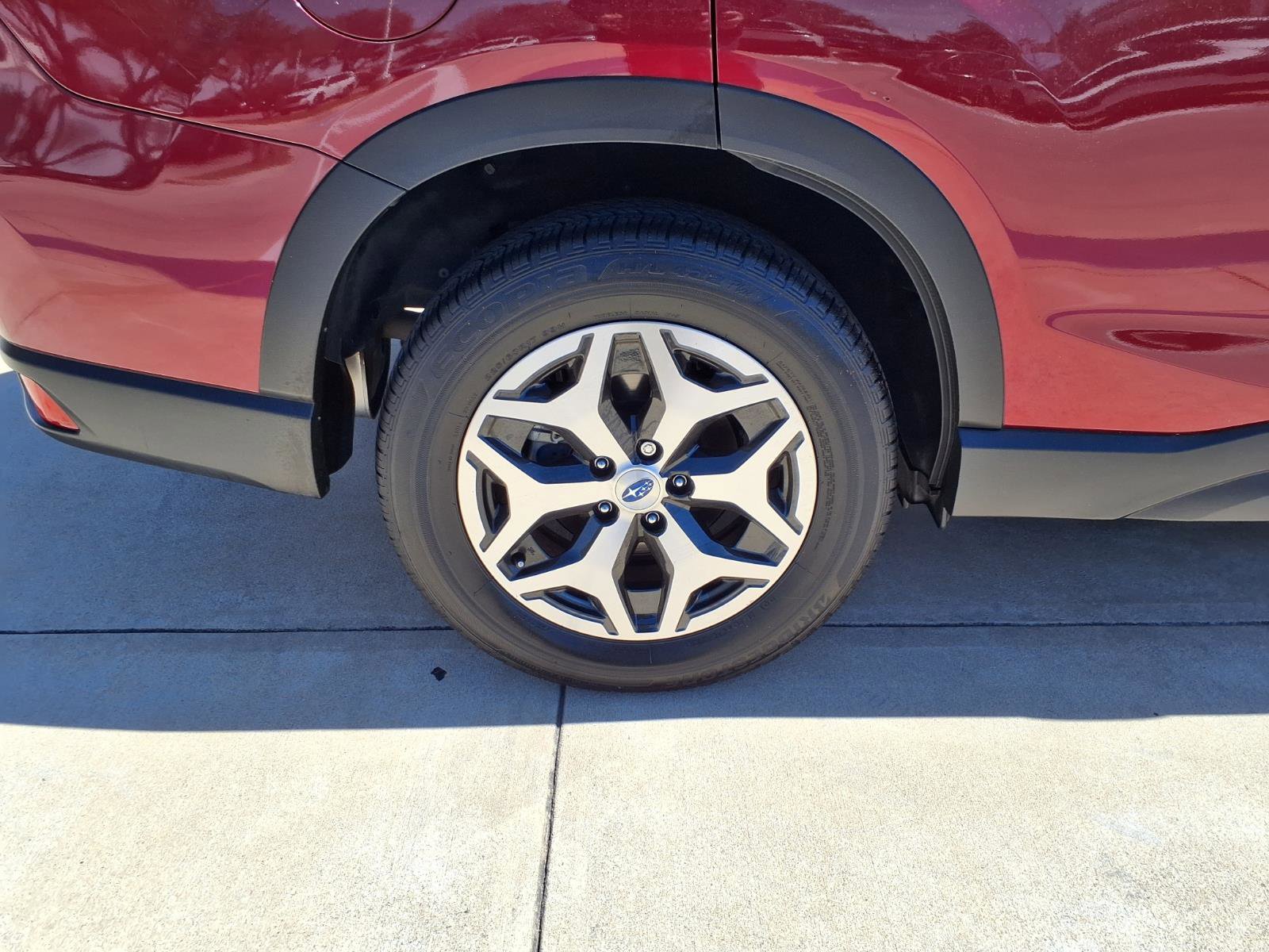 Used 2024 Subaru Forester Premium image 27