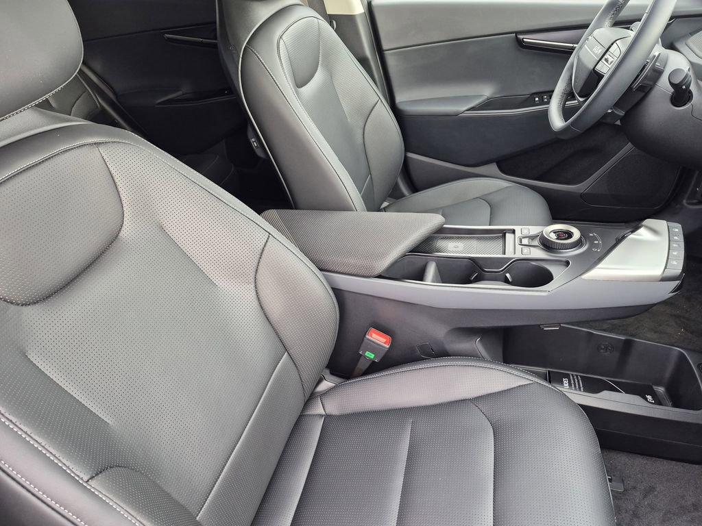 New 2025 Kia EV6 Wind image 15