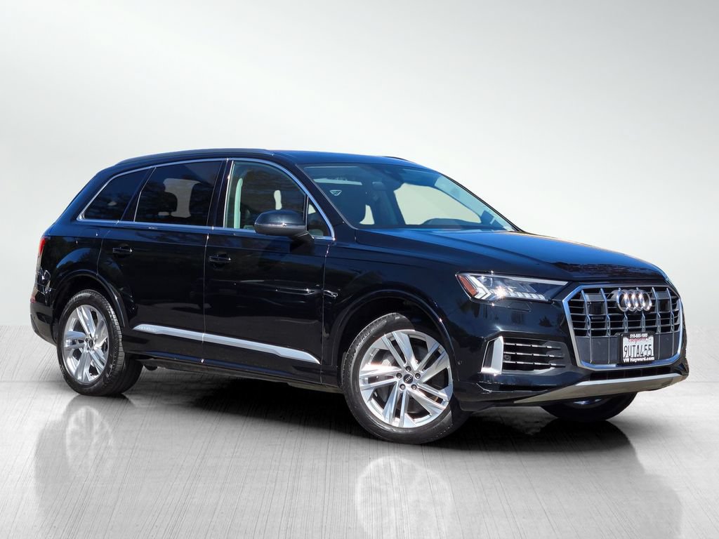 Used 2023 Audi Q7 3.0T Premium Plus w/ Premium Plus Package AWD/4WD image 2
