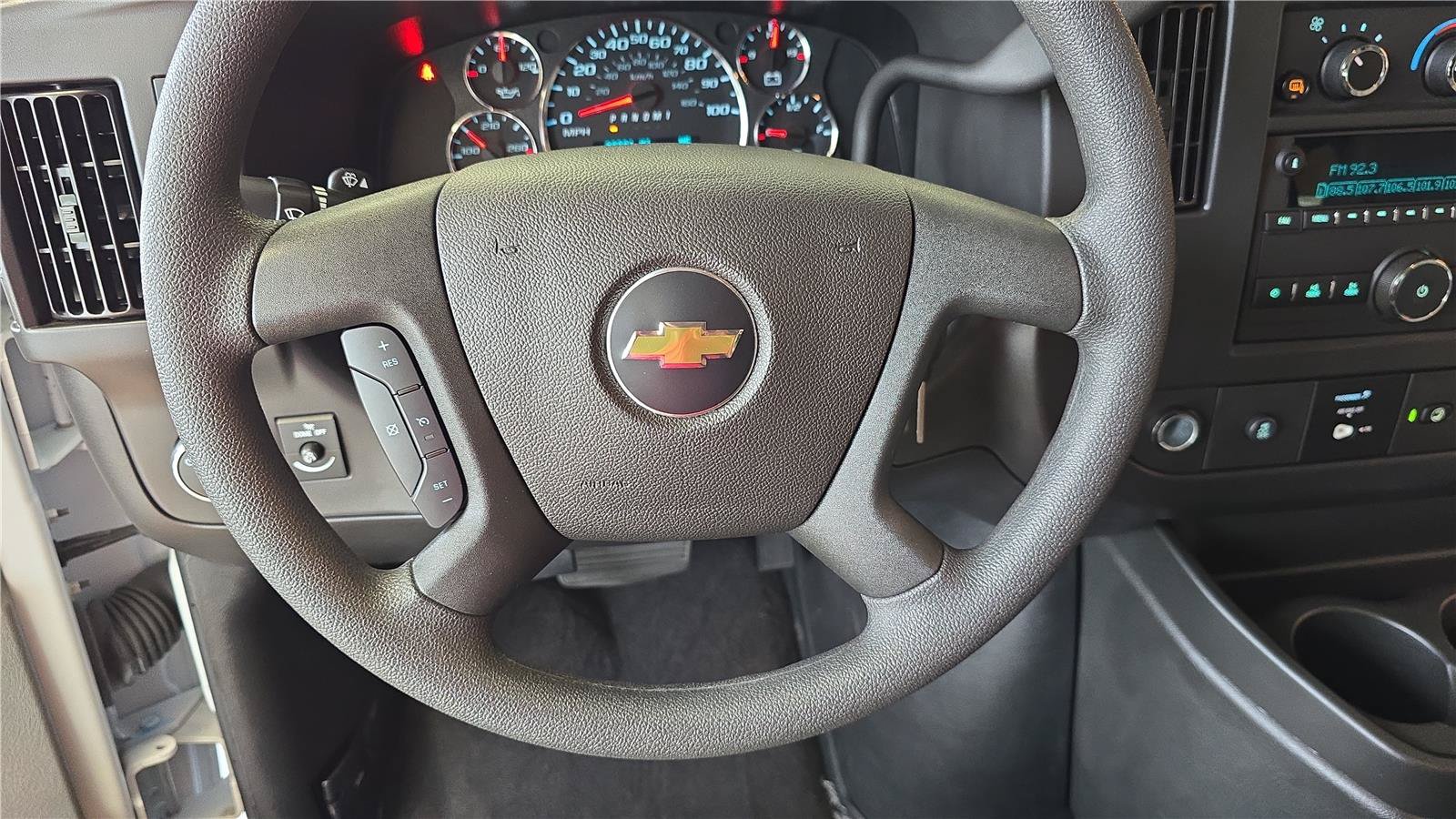 Used 2025 Chevrolet Express 3500 LT w/ LT Preferred Equipment Group RWD image 25