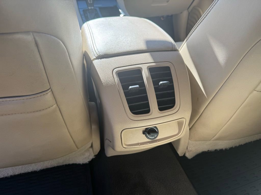 Used 2016 Ford Taurus SEL w/ Equipment Group 201A image 18