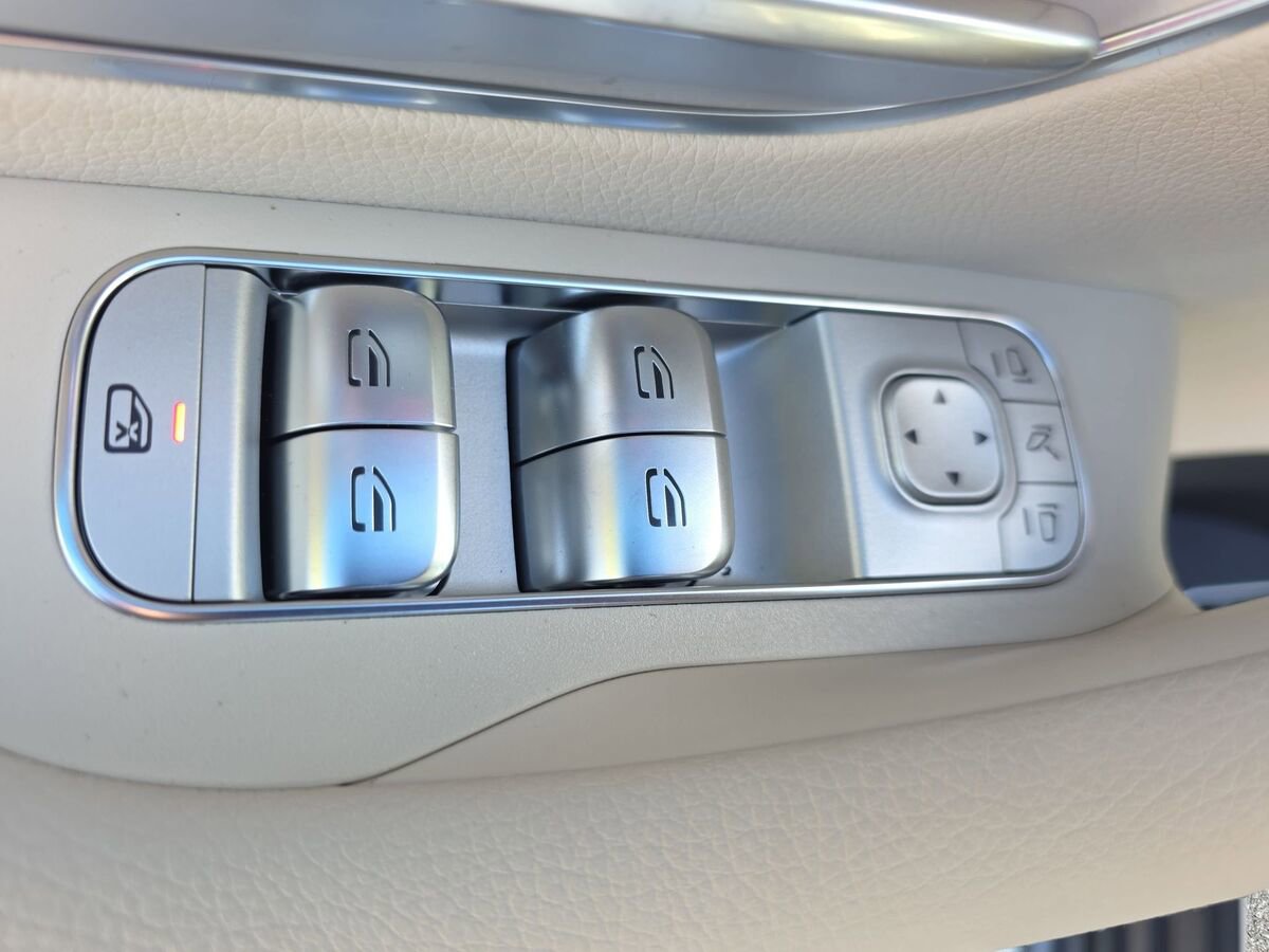 New 2026 Mercedes-Benz GLS 450 4MATIC image 27