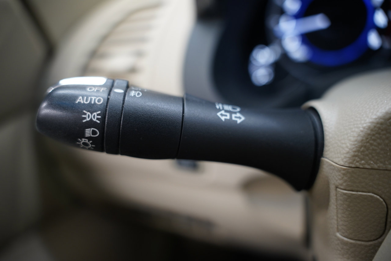 Used 2016 INFINITI QX70 AWD w/ Premium Package image 14