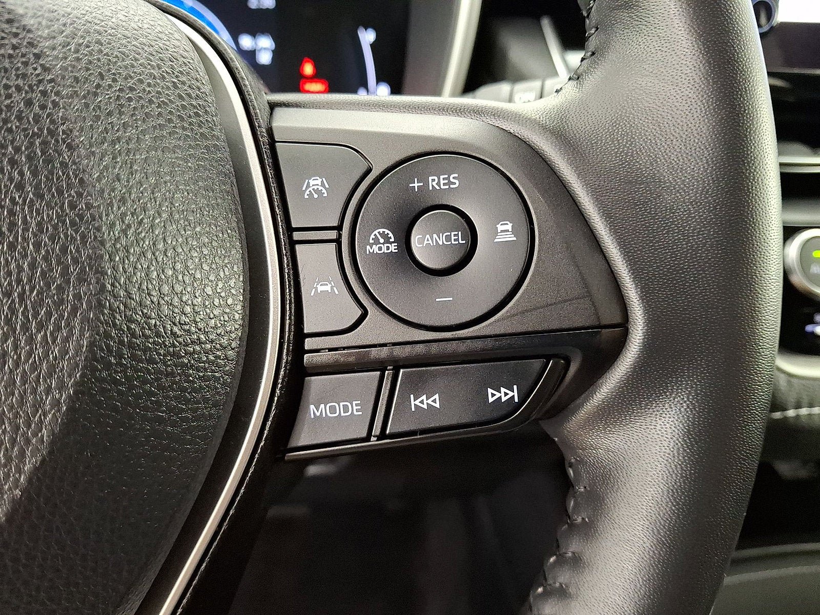 Used 2023 Toyota Corolla XSE FWD image 10