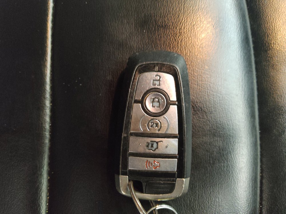 Used 2019 Ford Explorer XLT w/ Equipment Group 202A AWD/4WD image 32