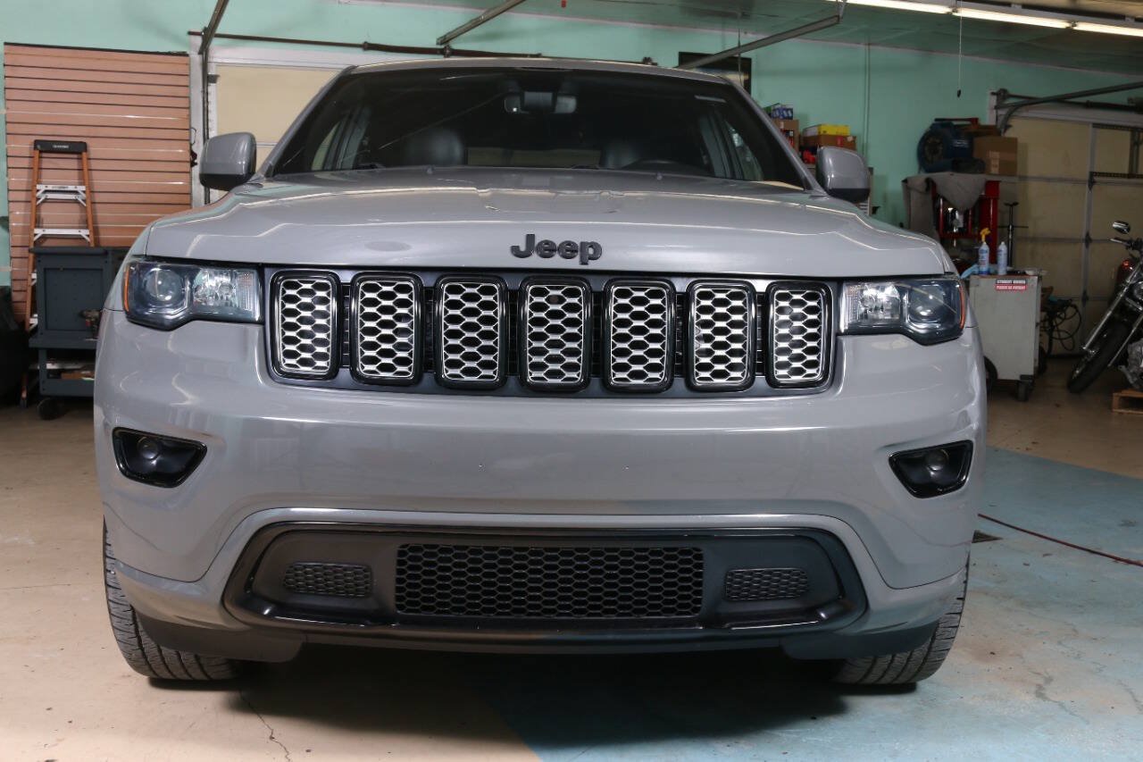 Used 2020 Jeep Grand Cherokee Altitude RWD image 6