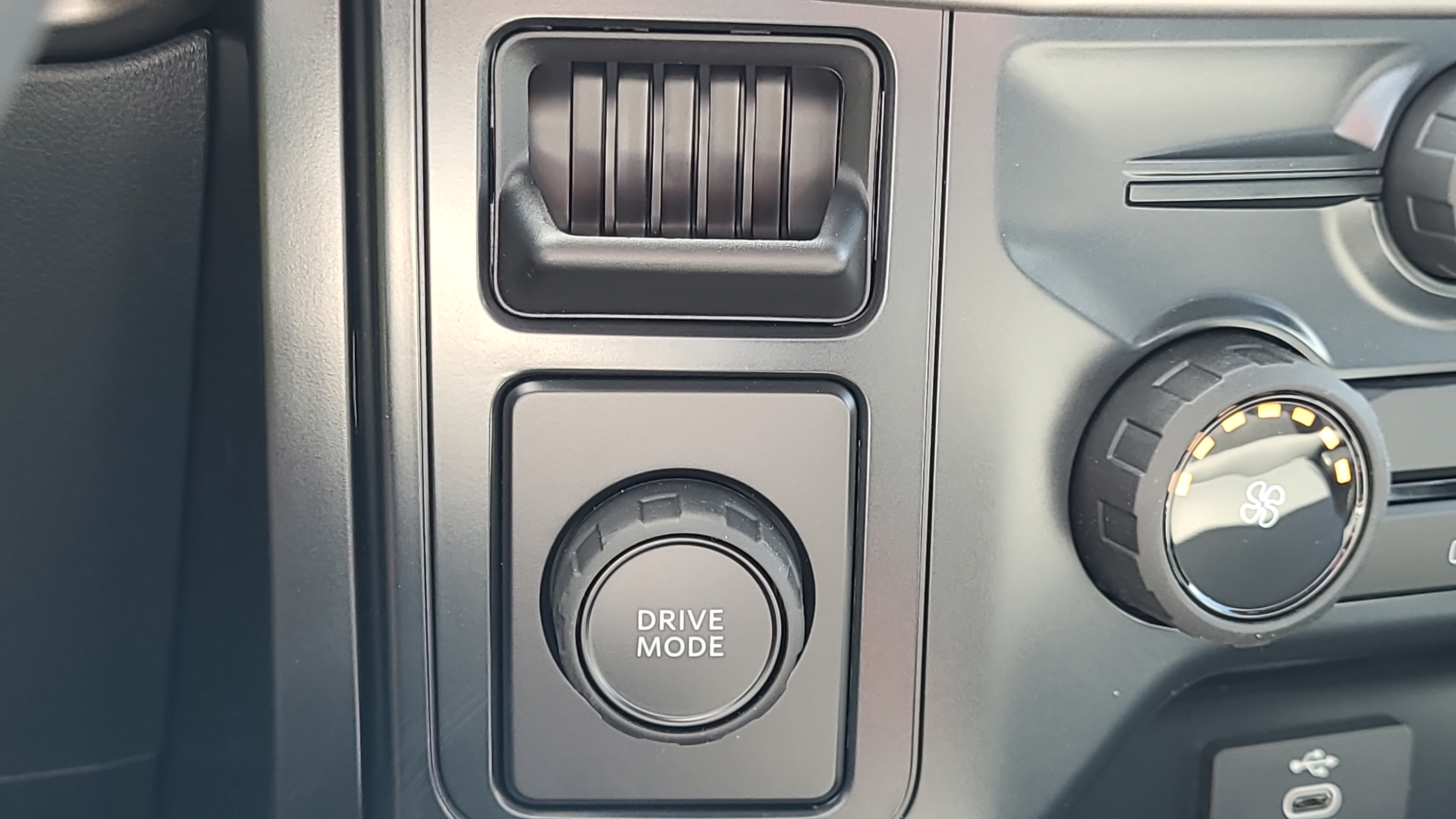 Used 2025 Ford F150 XL RWD image 24