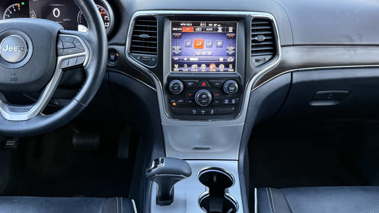 Used 2015 Jeep Grand Cherokee Overland AWD/4WD image 20