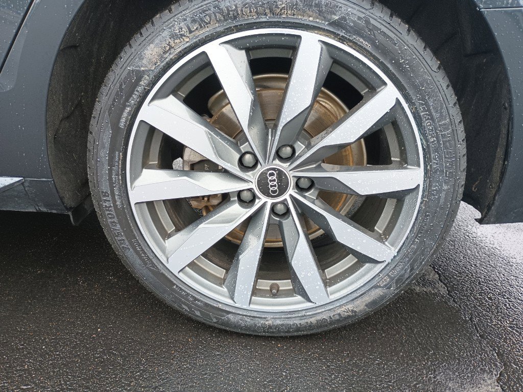 Used 2021 Audi A4 2.0T Premium w/ Convenience Package image 39