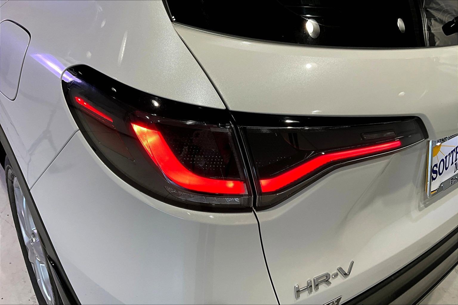 Used 2024 Honda HR-V LX image 24
