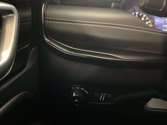 Used 2023 Jeep Compass Latitude AWD/4WD image 18