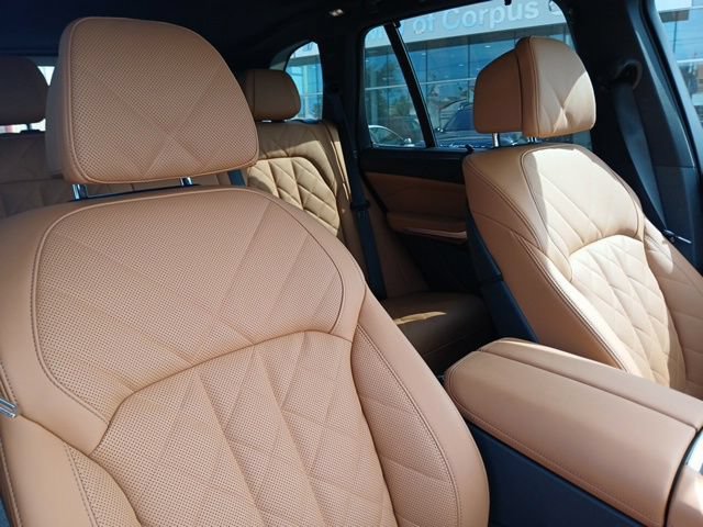 Used 2026 BMW X5 sDrive40i w/ Climate Comfort Package RWD image 19