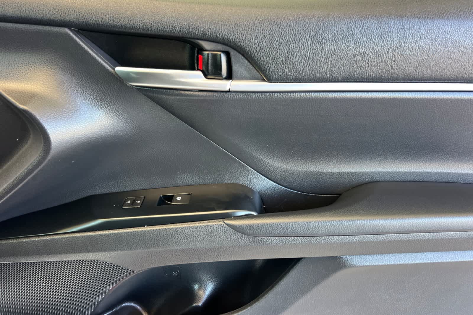 Used 2020 Toyota Camry TRD FWD image 17