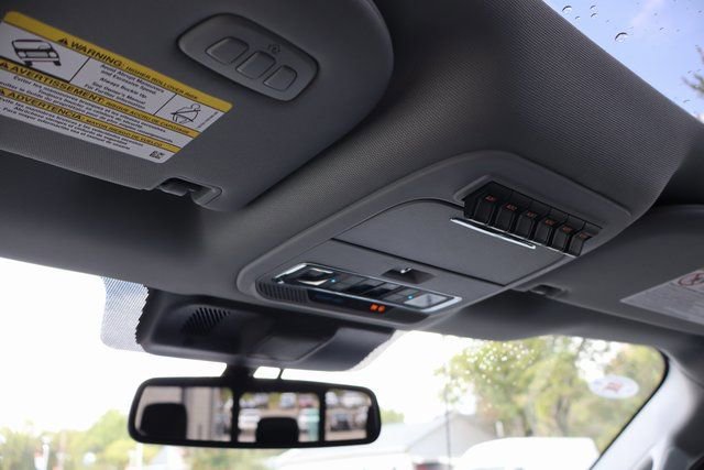 New 2026 Ford F350 Lariat w/ Black Appearance Package image 34