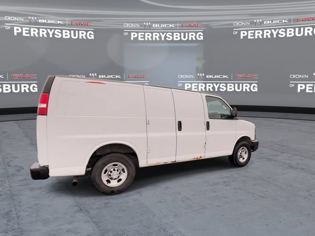 Used 2016 Chevrolet Express 2500 RWD image 8
