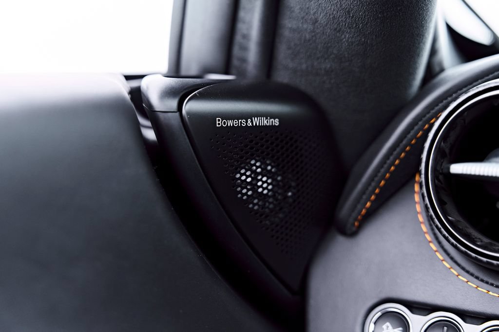 Used 2025 McLaren 750S Spider RWD image 98