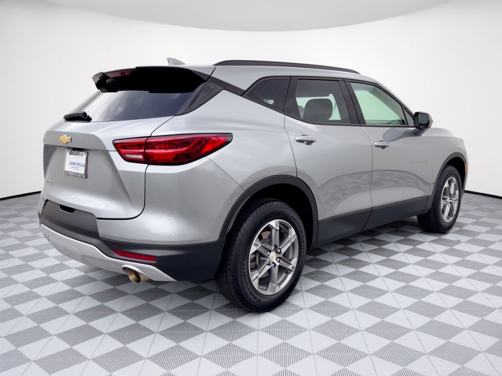 Certified 2024 Chevrolet Blazer LT w/ Convenience Package FWD image 9