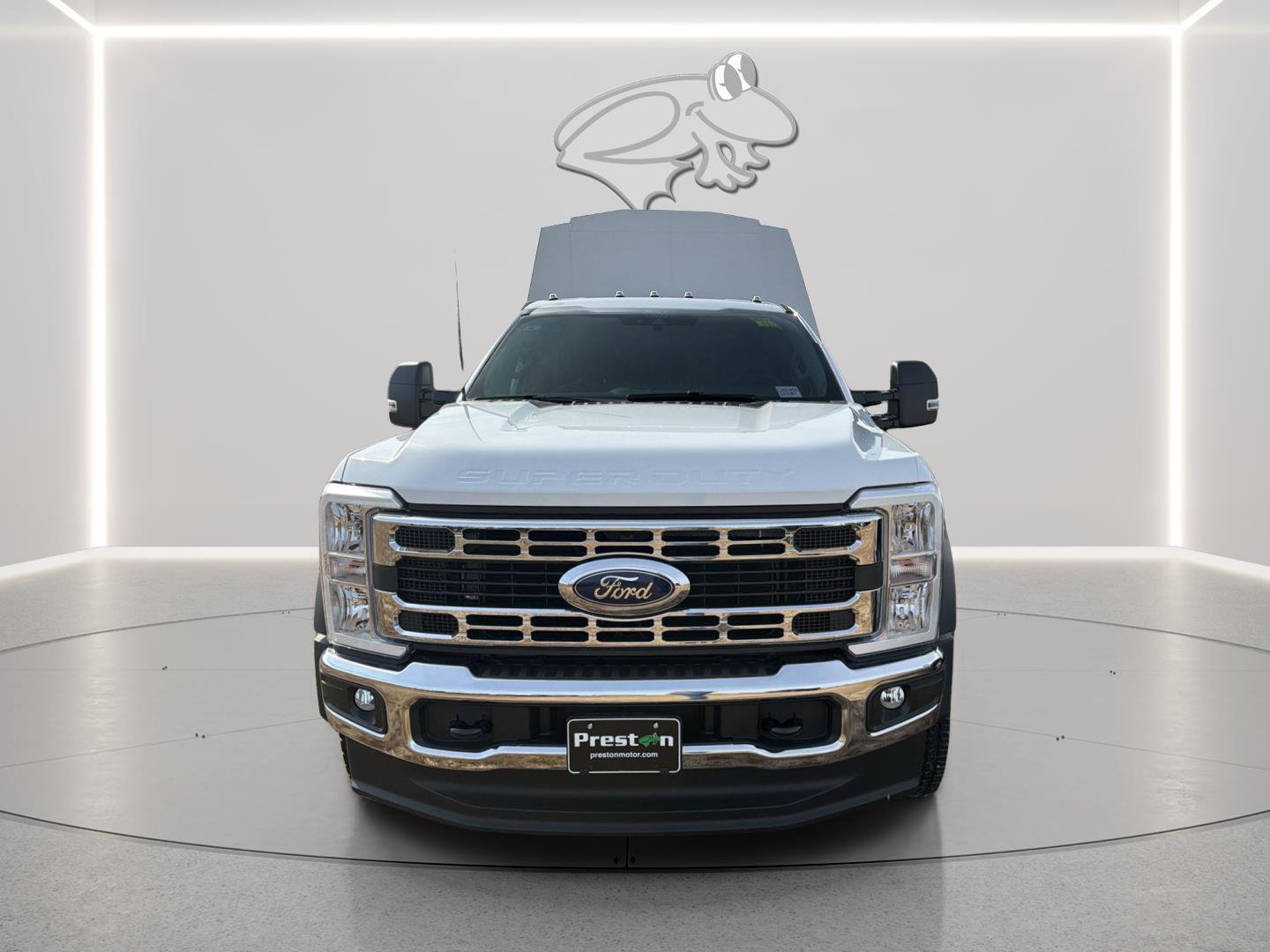 New 2026 Ford F550 4x4 Crew Cab image 12