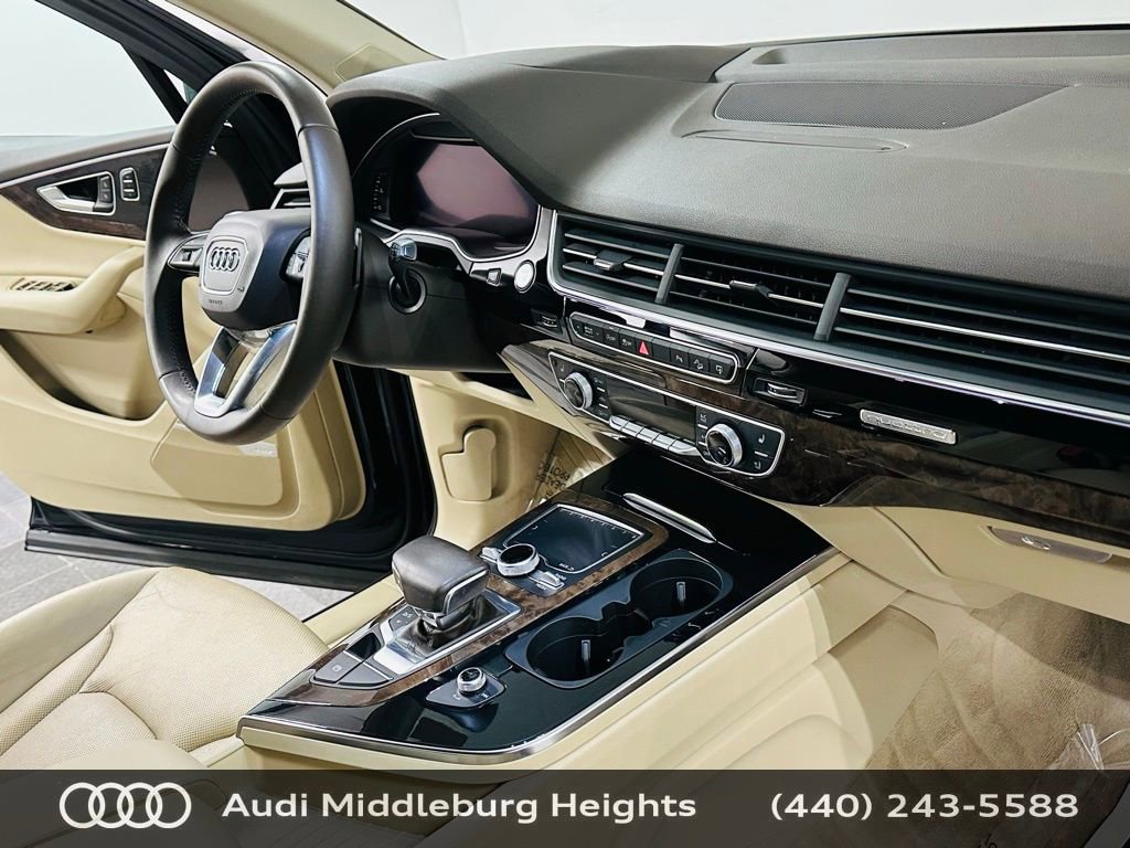Used 2017 Audi Q7 3.0T Prestige image 9