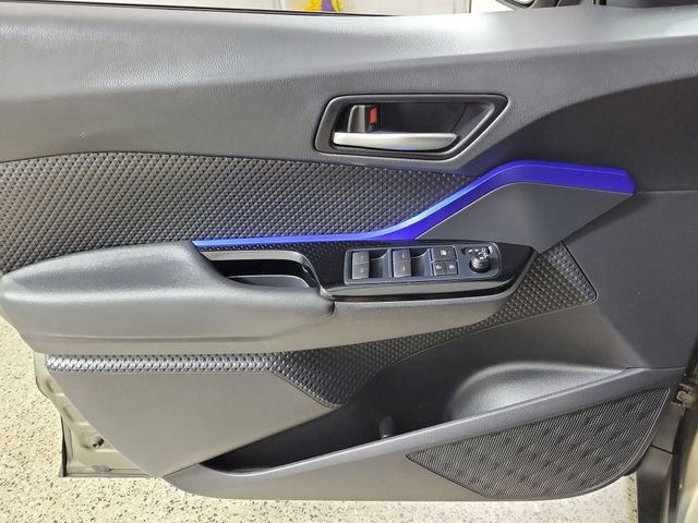 Used 2021 Toyota C-HR XLE FWD image 21