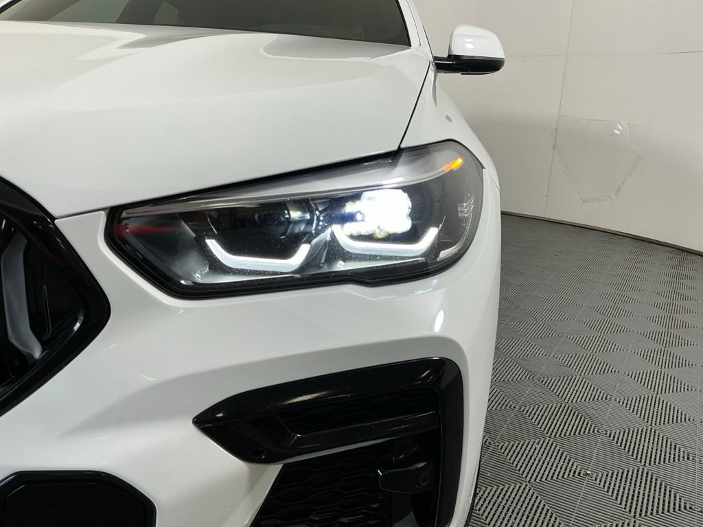Certified 2023 BMW X6 xDrive40i w/ M Sport Package AWD/4WD image 8