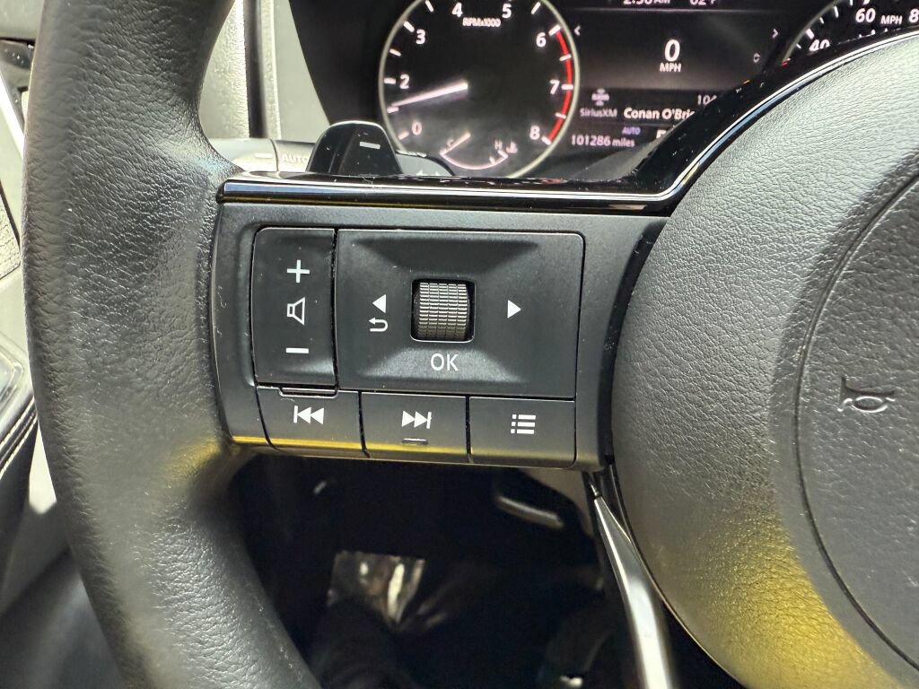 Used 2021 Nissan Rogue SV AWD/4WD image 14