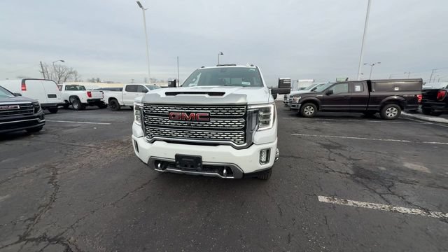Used 2022 GMC Sierra 3500 Denali AWD/4WD image 3