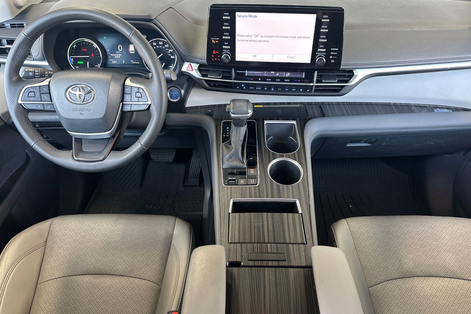 Certified 2024 Toyota Sienna Limited AWD/4WD image 12