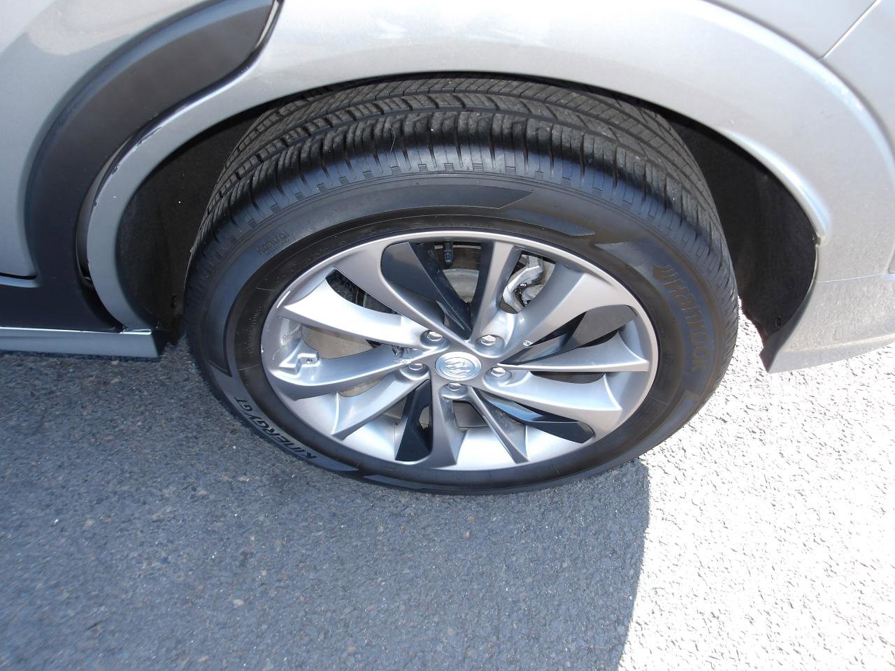 Used 2023 Buick Encore GX Select w/ Sport Touring Package FWD image 26