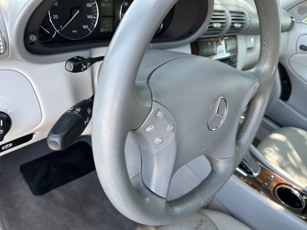 Used 2006 Mercedes-Benz C 350 Sedan image 18