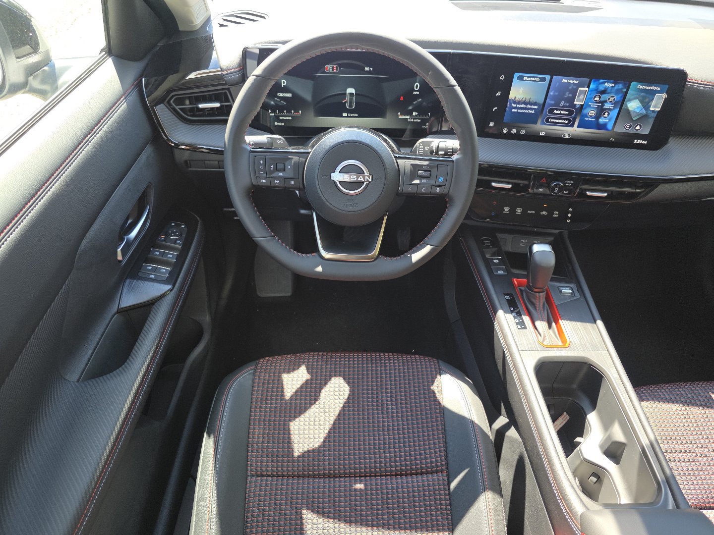 New 2026 Nissan Kicks SR AWD/4WD image 5
