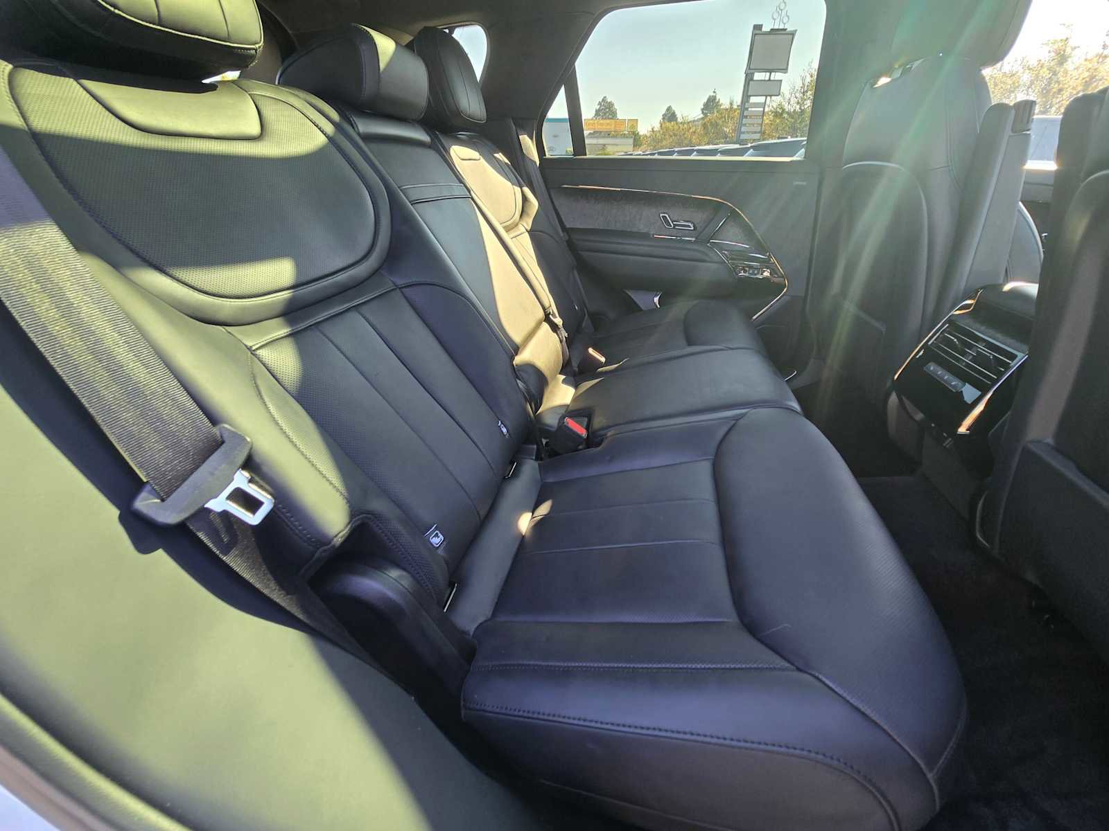 Used 2023 Land Rover Range Rover Sport SE Dynamic image 14