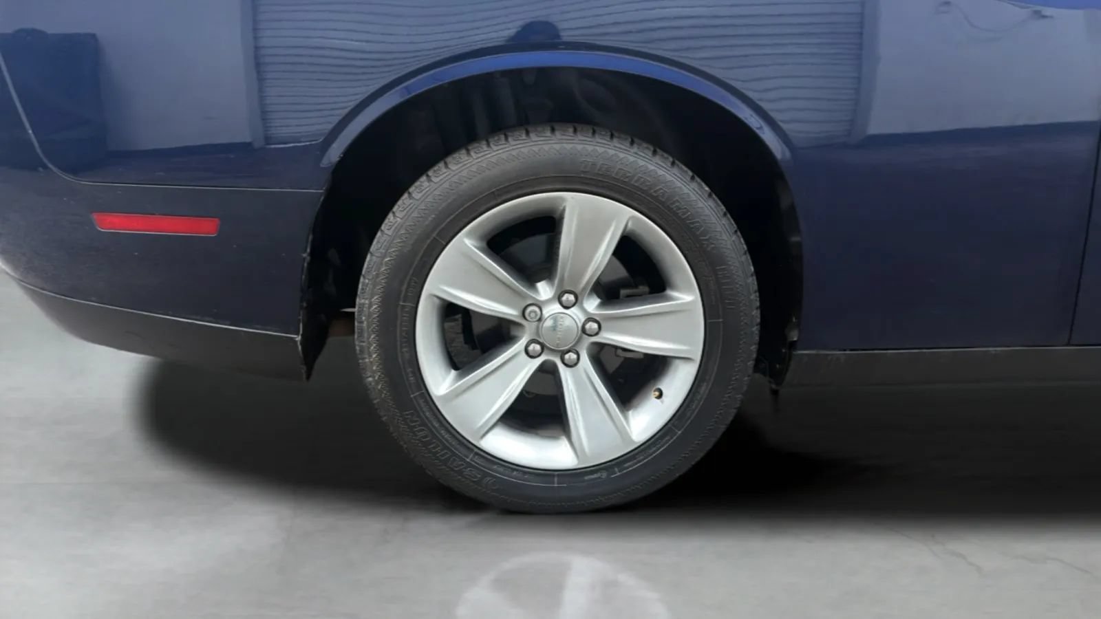 Used 2015 Dodge Challenger SXT RWD image 25