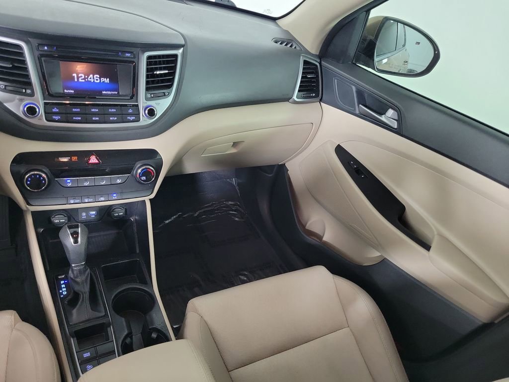 Used 2017 Hyundai Tucson SE FWD image 28