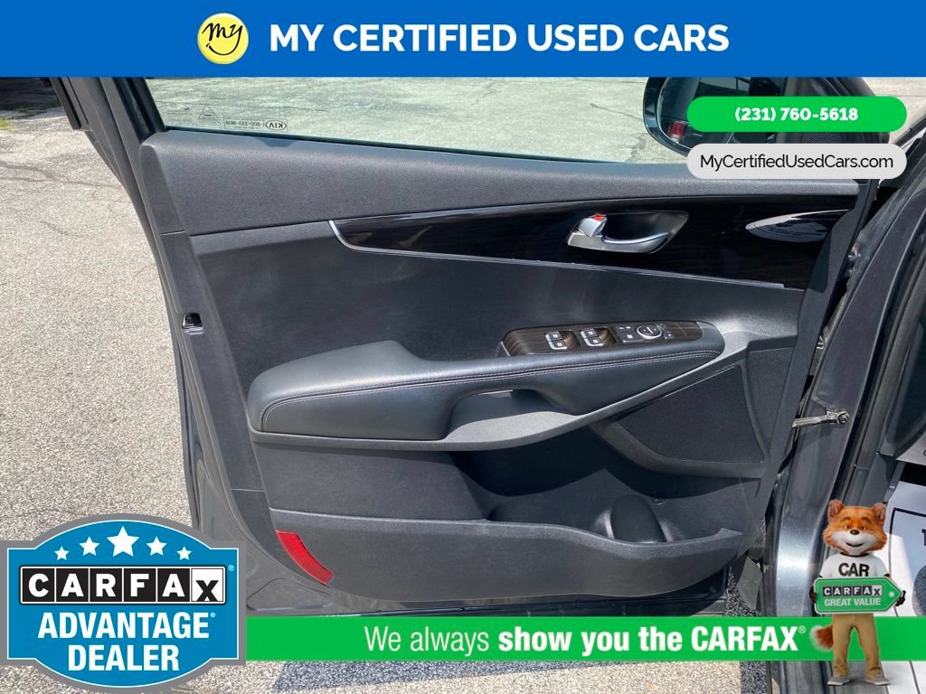 Used 2020 Kia Sorento AWD V6 image 13