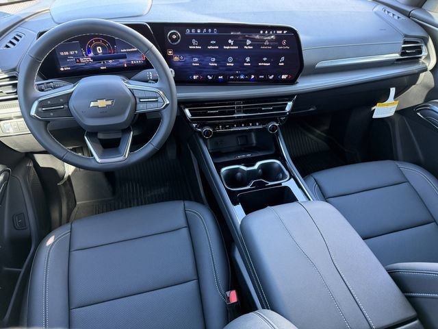 New 2026 Chevrolet Traverse LT w/ Sun and Wheel Package FWD image 18