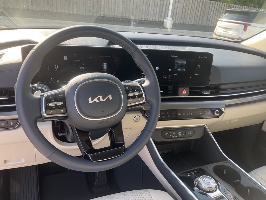 New 2026 Kia Carnival SX w/ SX Dark Edition Package image 14