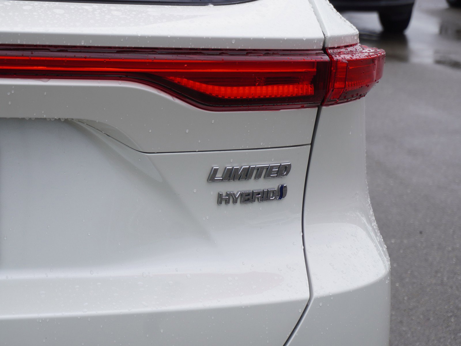Used 2022 Toyota Venza Limited AWD/4WD image 10