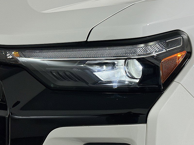 Used 2023 Chevrolet Colorado Z71 w/ Z71 Convenience Package 2 image 30