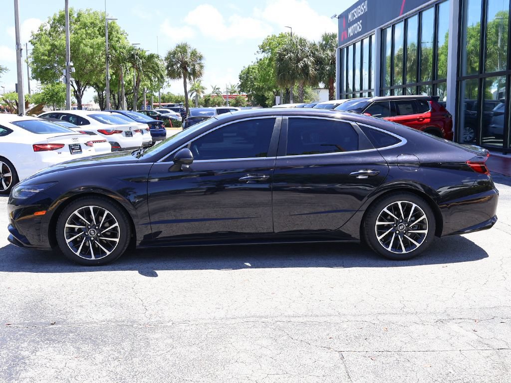 Used 2023 Hyundai Sonata Limited w/ Cargo Package FWD image 17