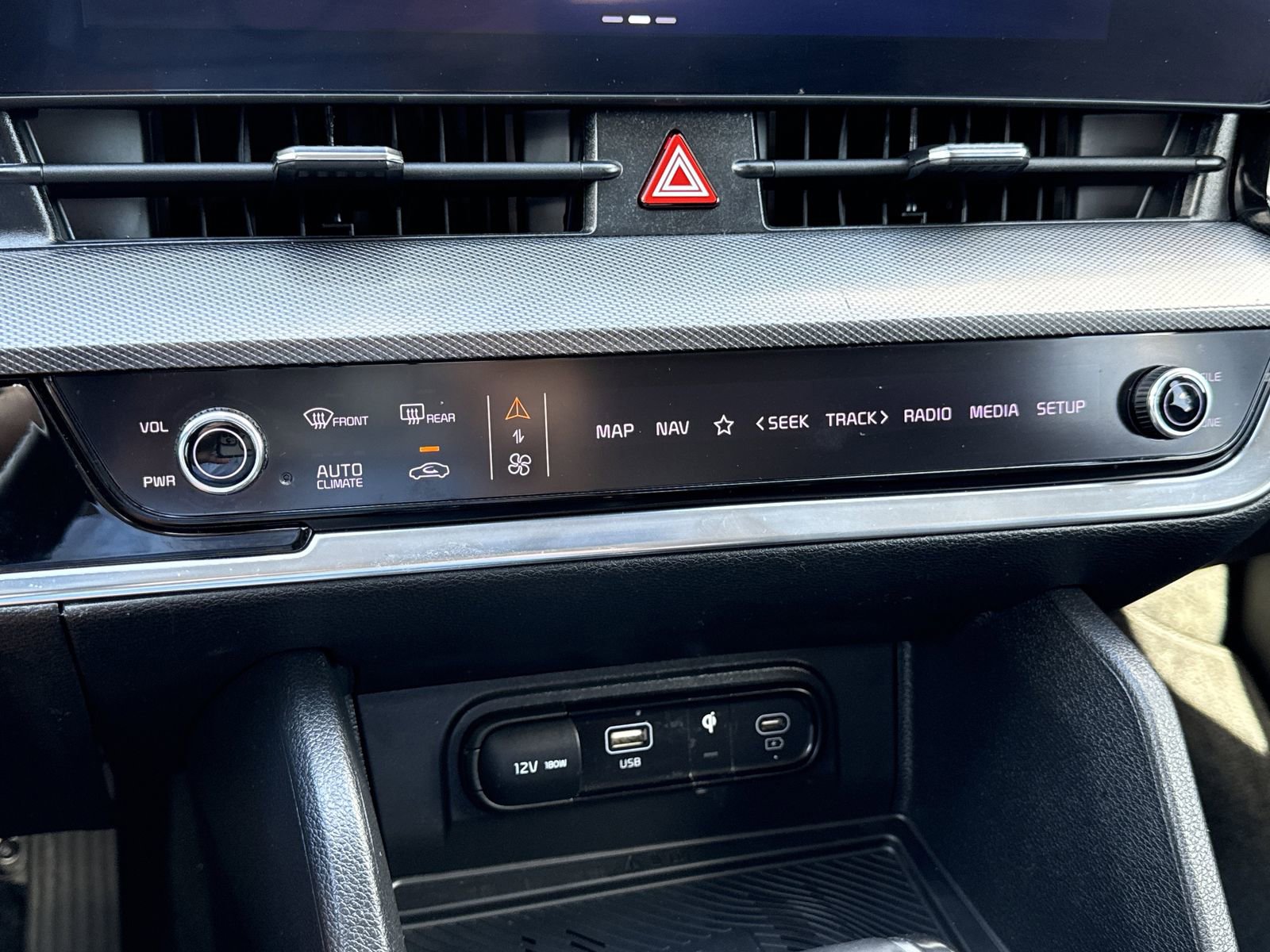 Used 2023 Kia Sportage SX image 31