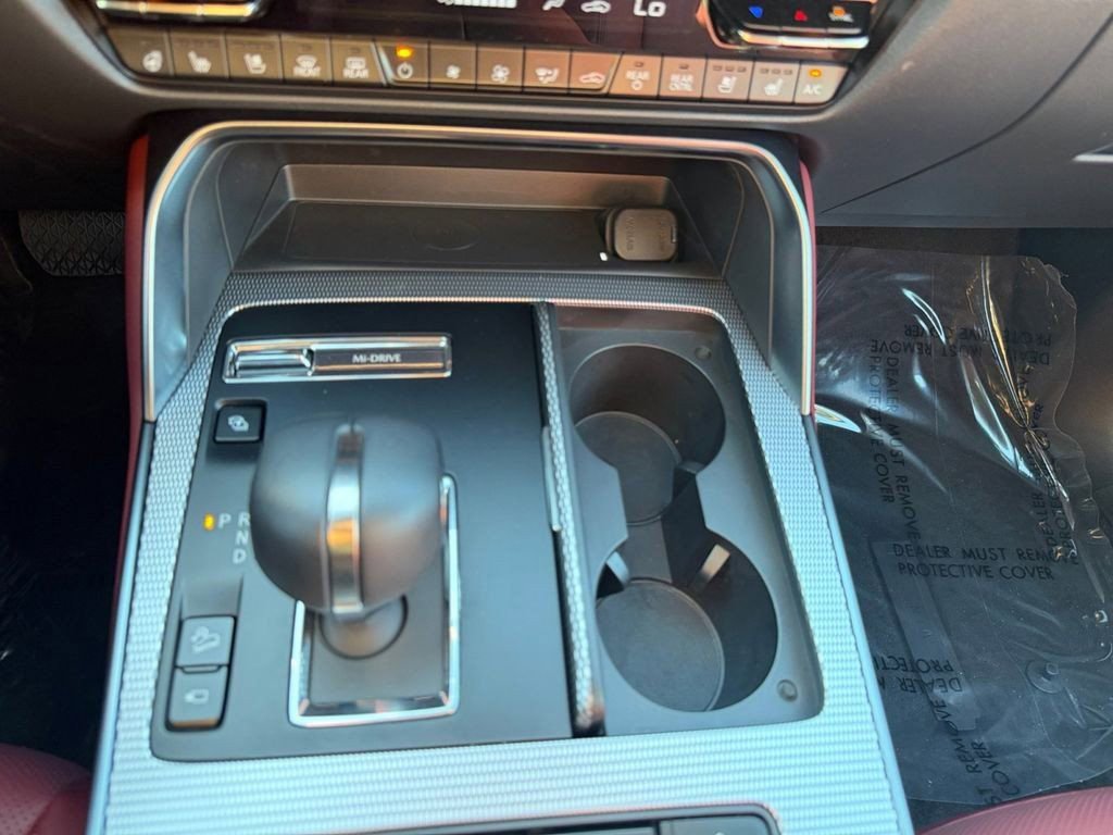 Used 2025 MAZDA CX-70 Plug-In Hybrid w/ Premium Plus image 22