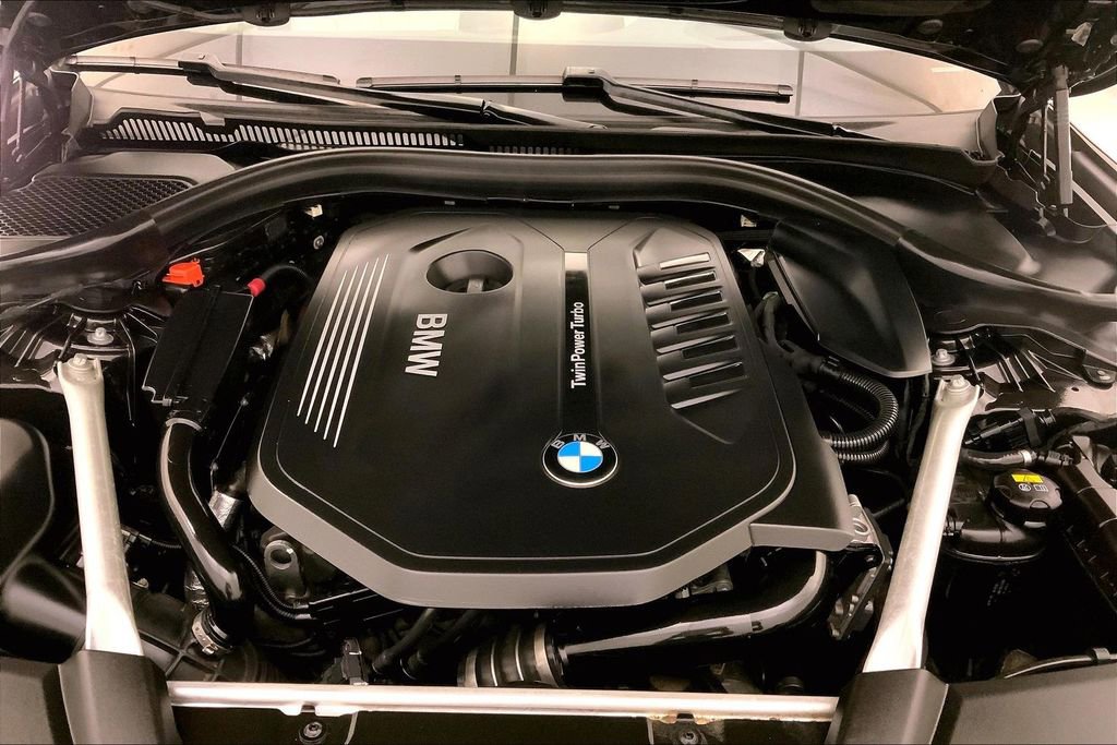 Used 2019 BMW 540i xDrive w/ Premium Package AWD/4WD image 9