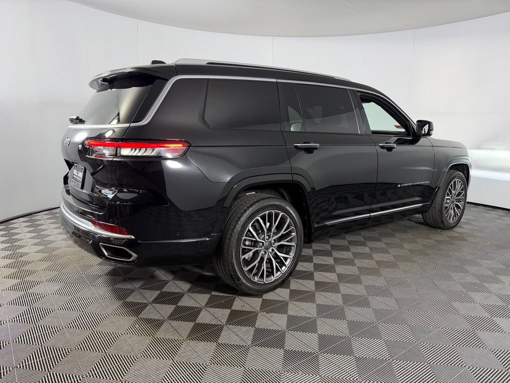 Used 2021 Jeep Grand Cherokee L Summit AWD/4WD image 7