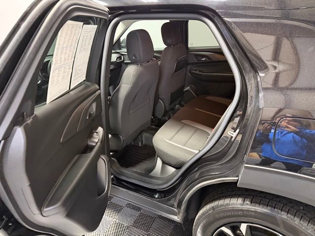 Used 2023 Chevrolet TrailBlazer LT w/ Convenience Package image 17