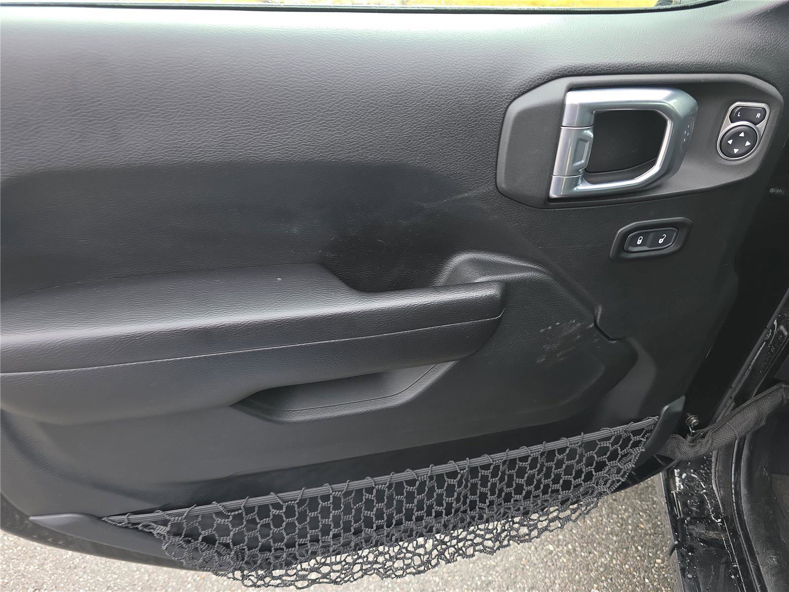 Used 2021 Jeep Wrangler Unlimited Sport image 16